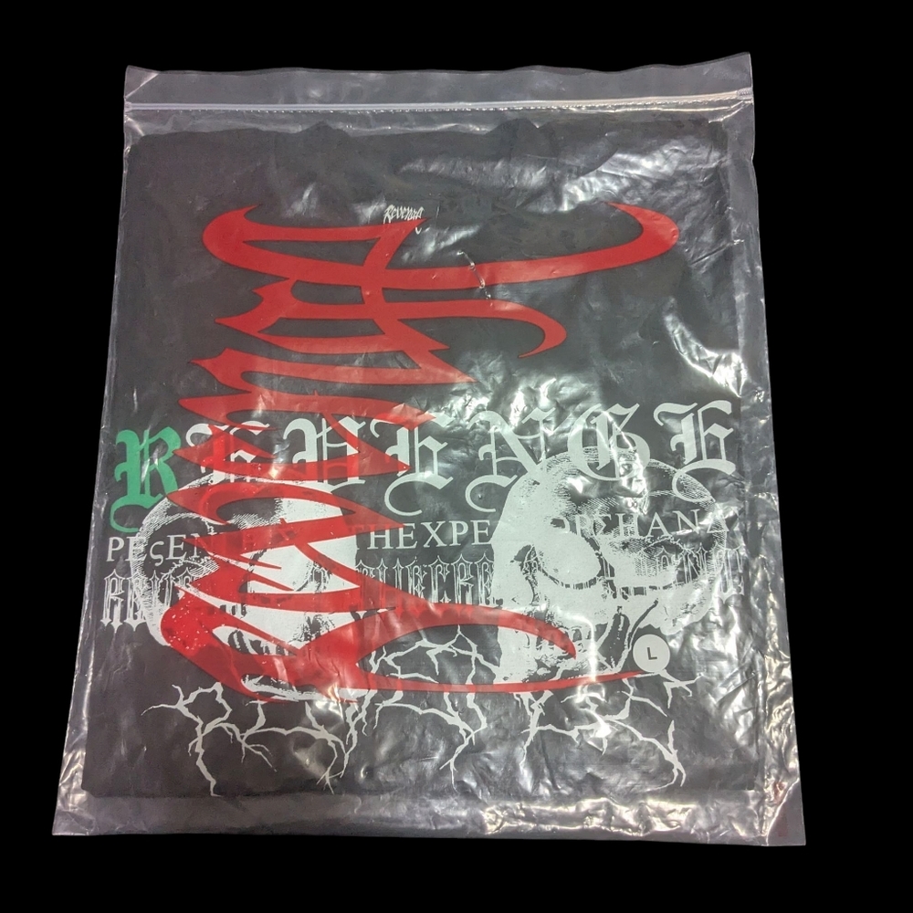 Revenge "Live Or Die" Staple Long Sleeve T-shirt - Picture 2 of 2